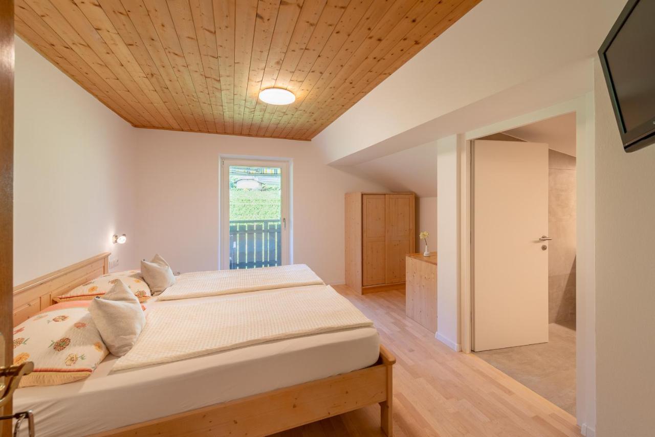 Haus Stolz Bed & Breakfast Appiano Sulla Strada Del Vino Exterior photo